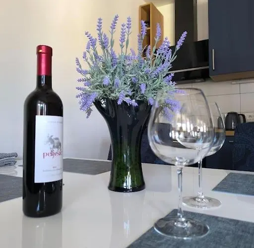 Town Center Fabi Lejlighed *