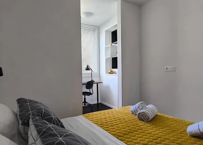 Town Center Fabi Lejlighed *